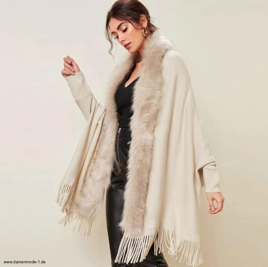 Damen Strickjacke Cardigan Caja mit Plüsch Kragen in&nbsp;Elfenbein