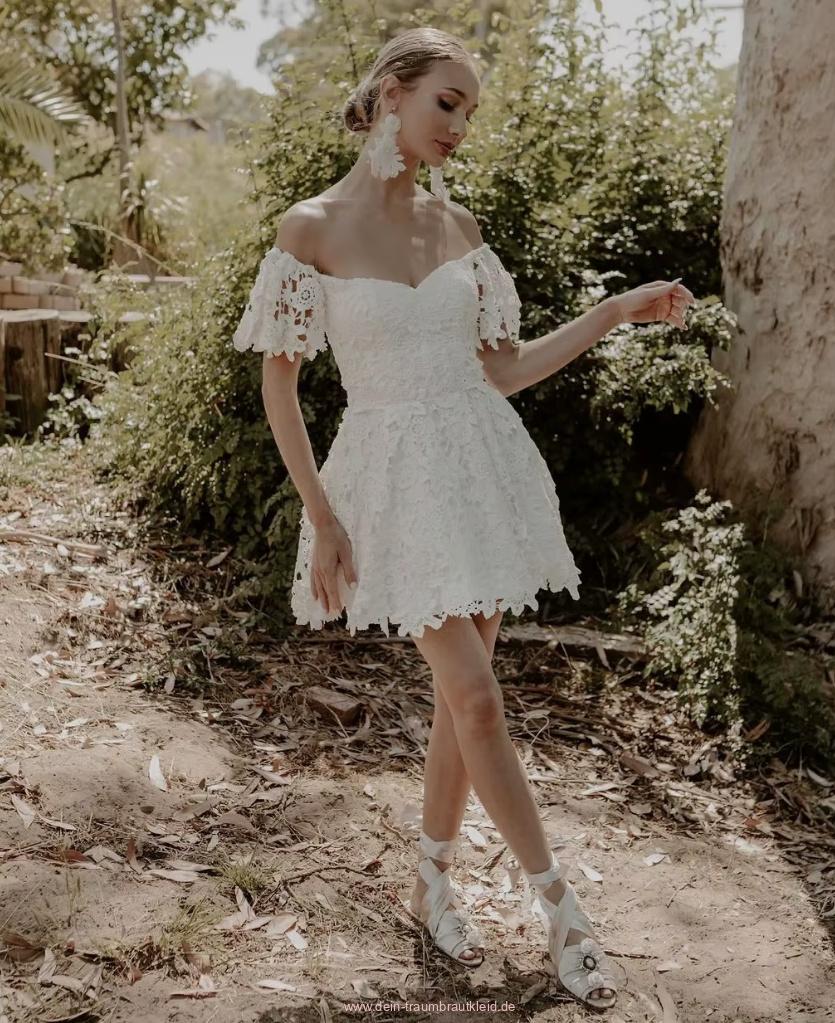 Schulterfreies Kurzes Boho Brautkleid Elis aus&nbsp;Spitze