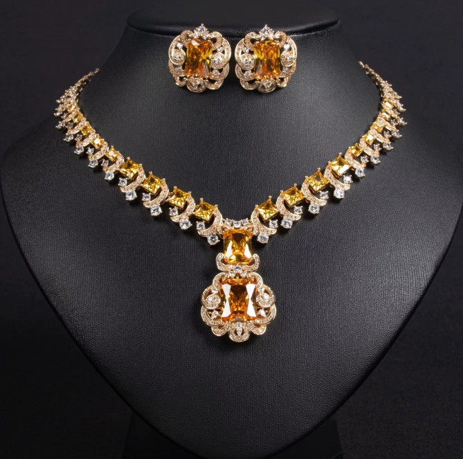 Zikron Brautschmuck Set Ilse Halskette mit Ohrringe&nbsp;Gold