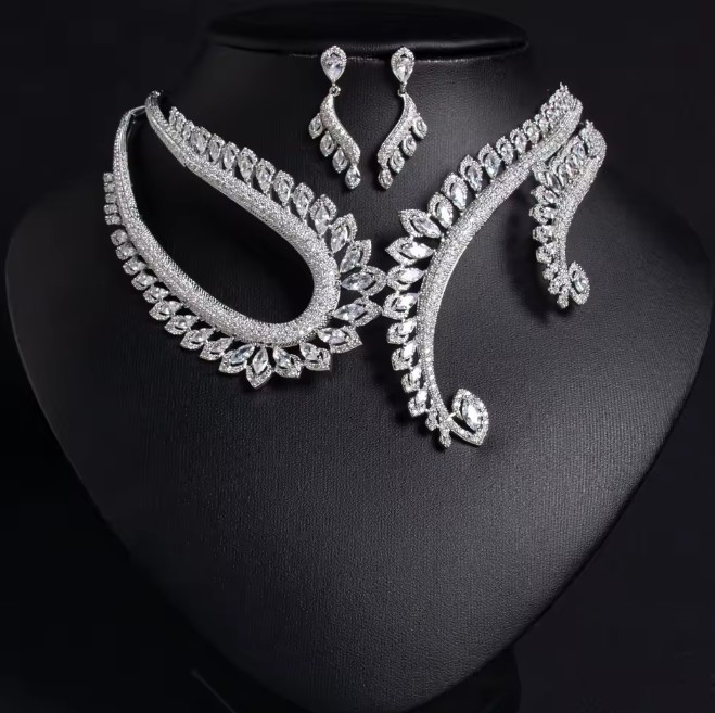 Zikron Brautschmuck Set Inga Halskette mit Ohrringe&nbsp;Silber