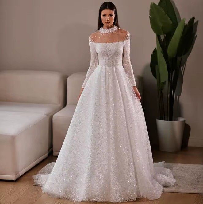 A Linie Glitzer Brautkleid Emira mit Ärmeln und Illusion&nbsp;Ausschnitt