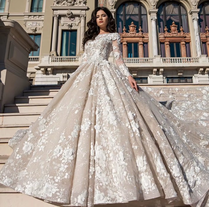 A Linie Prinzessin Brautkleid Elani Klassisch mit Schleppe und Spitze in&nbsp;Champagne