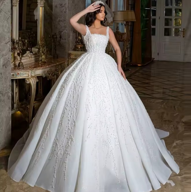 Ball Linie Glitzer Prinzessinnen Brautkleid Elanie Ärmellos mit&nbsp;Schleppe