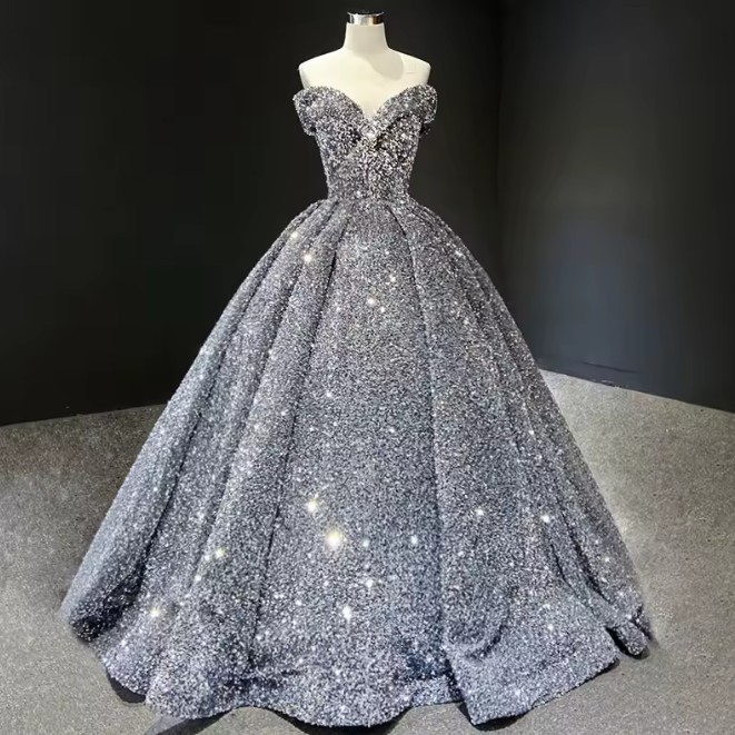 Schulterfreies Glitzer Ballkleid Eluana in&nbsp;Silber