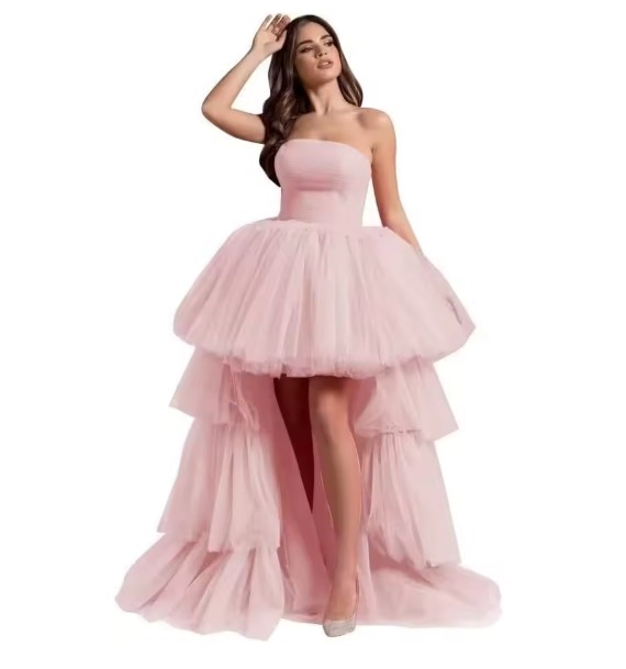 Schulterfreies Vokuhila Tüll Brautkleid Josina in Rosa Vorne Kurz Hinten&nbsp;Lang