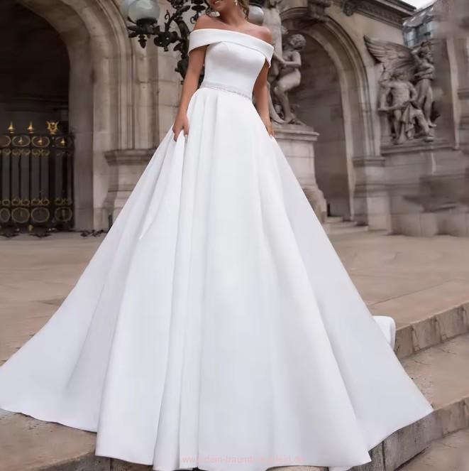Schulterfreies A Linie Brautkleid Heike mit Schleife