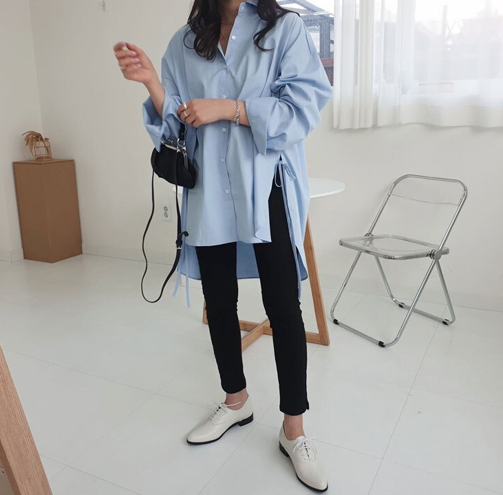 Lange Damenbluse Vorne Kurz Hinten Lang in Hellblau