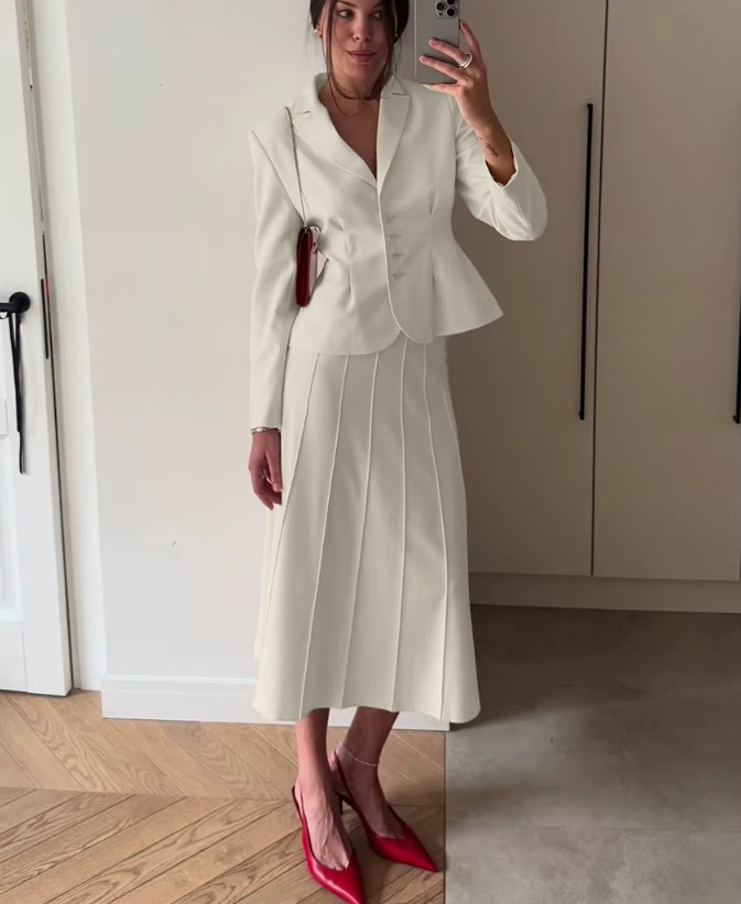 A-Linie Damen Kostüm für die Braut Joyce Wadenlang in&nbsp;Weiß