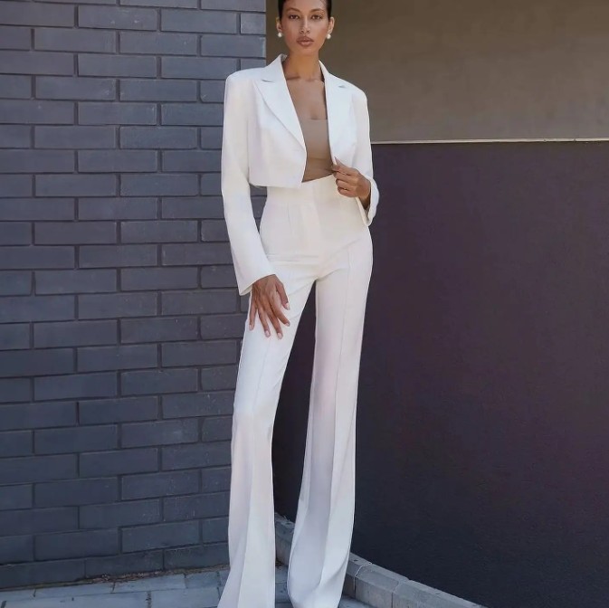 Braut Hosenanzug Jakoba für den Standesamt mit Kurzer&nbsp;Blazer