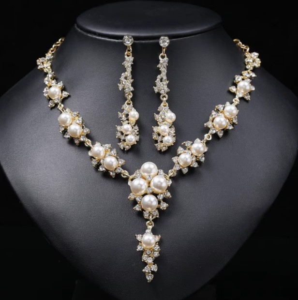 Brautschmuck Set Evina Halskette mit Ohrringe