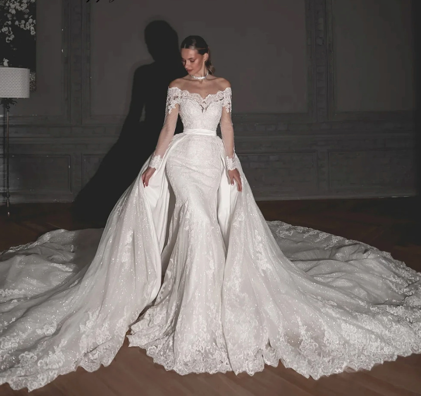 2 in 1 Luxus Brautkleid Amelie Schulterfrei mit Spitze Schleppe&nbsp;Abnehmbar