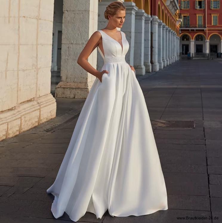 A Linie Clean Chic Brautkleid Florentine mit V und Rücken&nbsp;Ausschnitt
