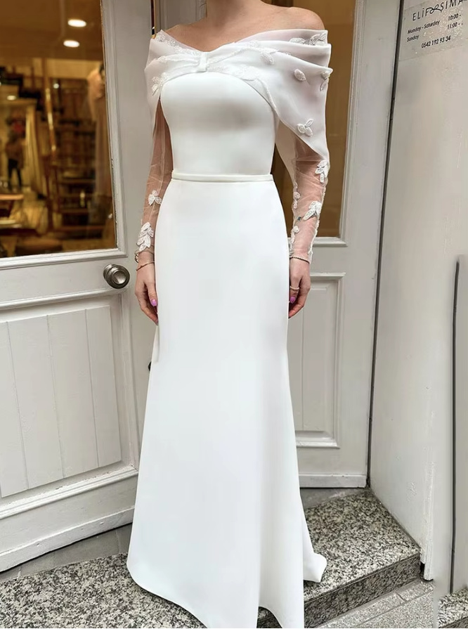 Schulterfreies Vintage Style Brautkleid mit&nbsp;Stickereien