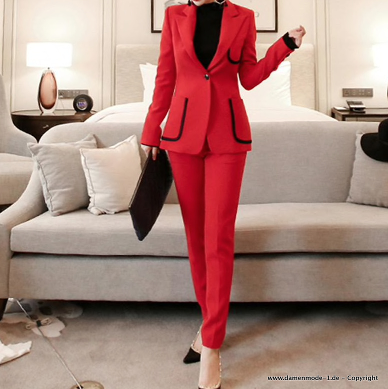Roter Hosenanzug Elegant mit Applikationen