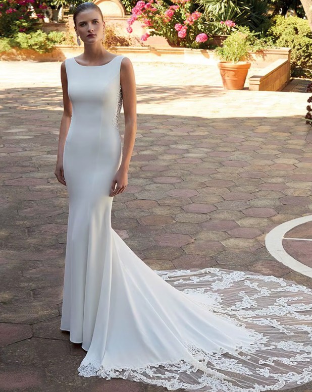 Ärmelloses Meerjungfrau Brautkleid Ihana mit Schleppe und&nbsp;Spitze