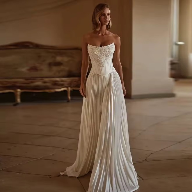 Schulterfreies Organza Brautkleid Engelina Plissiert mit&nbsp;Stickereien