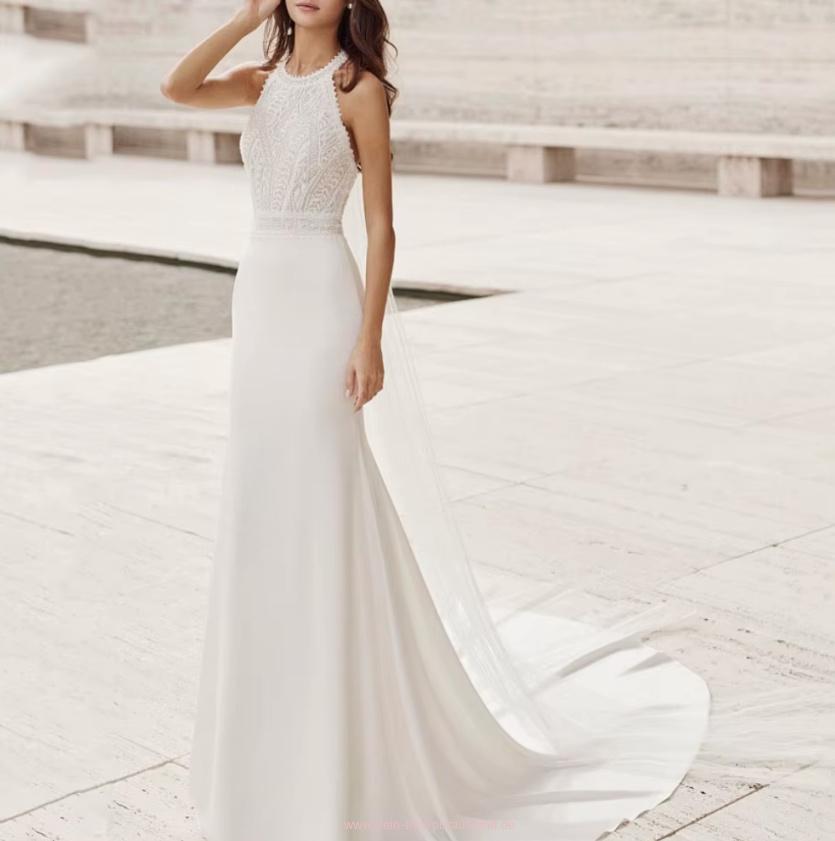 Ärmelloses Fit and Flare Brautkleid Christien Rückenfrei mit&nbsp;Schleppe