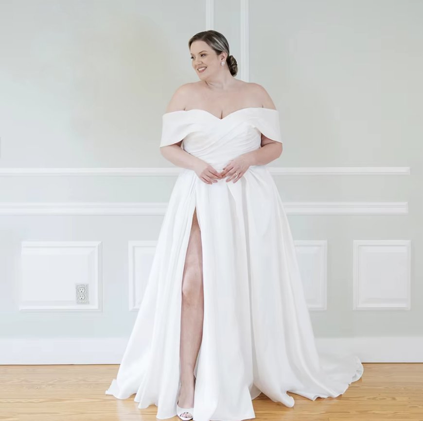 Schulterfreies Curvy Brautkleid Schlicht&nbsp;Bodenlang