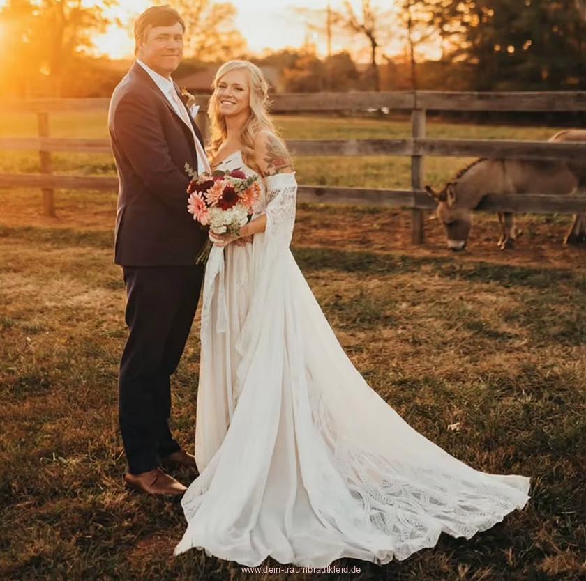 Spaghettiträger Boho Style Brautkleid Delilah mit&nbsp;Spitze