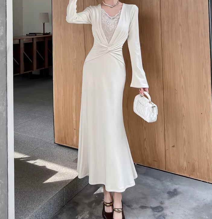 Fit and Flare Vintage Stil Langarm Standesamtkleid&nbsp;Ingela