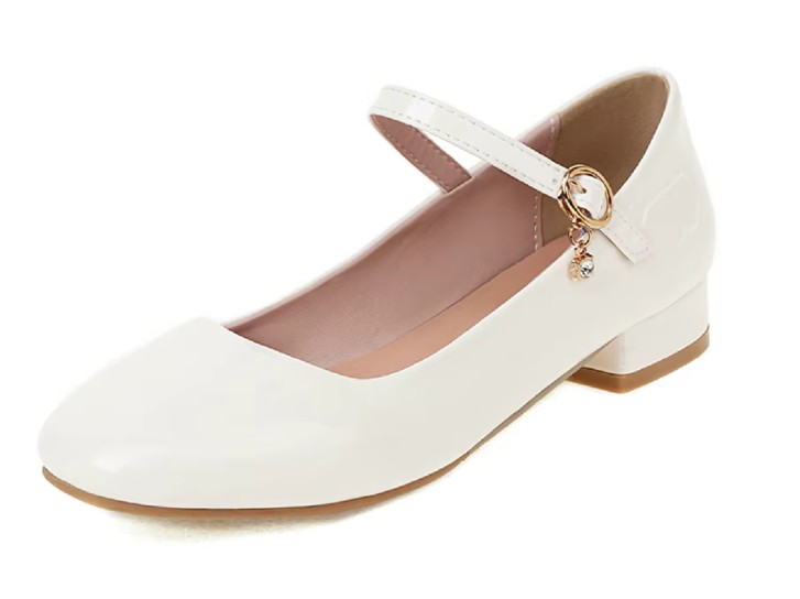 Mary Jane Brautschuhe mit Riemchen in&nbsp;Weiß