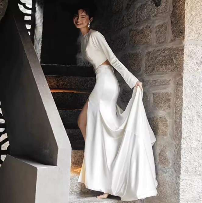 Sexy Langarm Satin Brautkleid Isabella Zweiteilig&nbsp;Rückenfrei