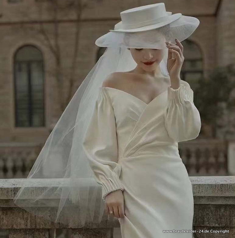 Satin Brauthut in Weiß mit Schleier