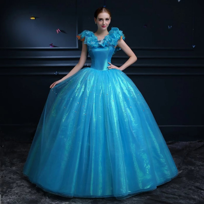 Ball Linie Brautkleid Angélique in hellblau mit Rüschen Schmetterling&nbsp;Ärmel