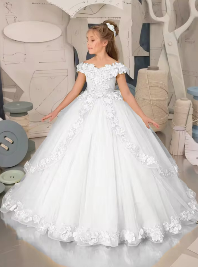 A Linie Prinzessin Blumenmädchen Kleid Ejla mit Blumen Spitze in&nbsp;Weiß