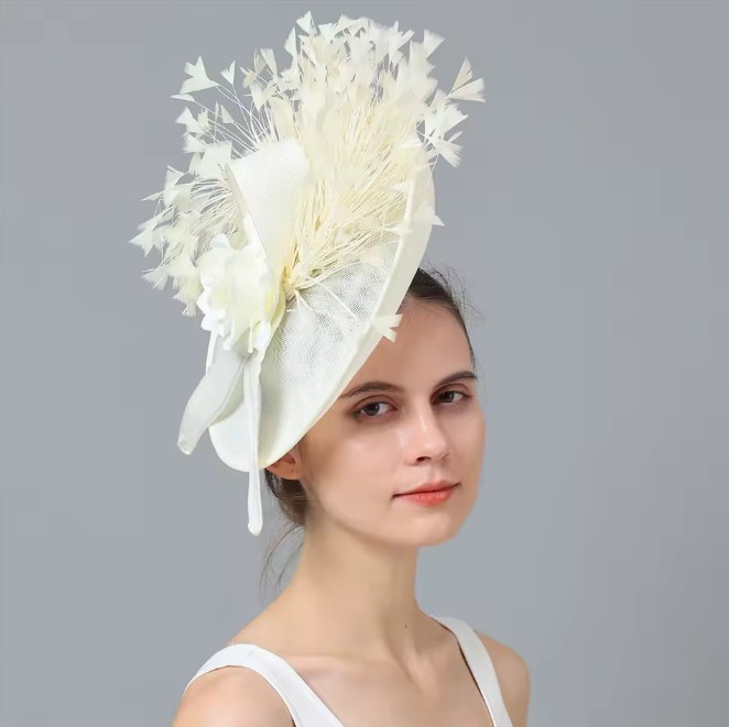 Brauthut Ilona in&nbsp;Elfenbein