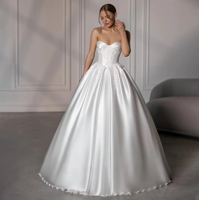 Schulterfreies Klassisches Brautkleid Jacky Bodenlang