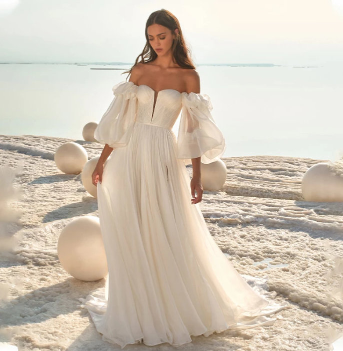 Schulterfreies Boho Empire Brautkleid Brinja mit Tüll&nbsp;Ärmel