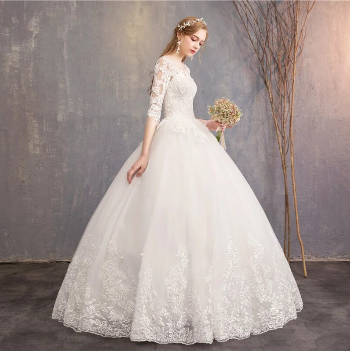 Ball Linie Brautkleid Ameline mit Ärmel und Spitze