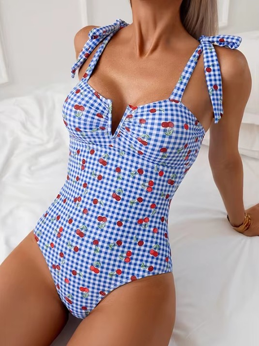 Vintage Stil Badeanzug Shayenne in Hellblau Kariert mit Kirsch&nbsp;Muster